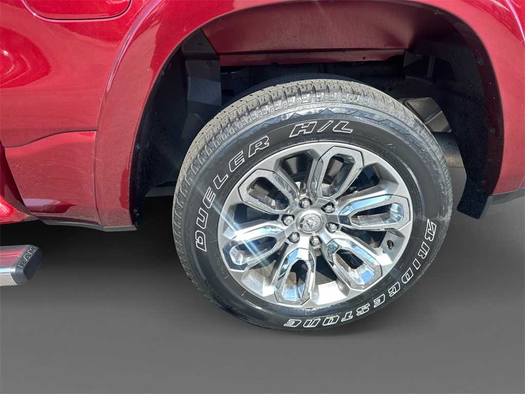 2022 Ram 1500 Laramie photo 8