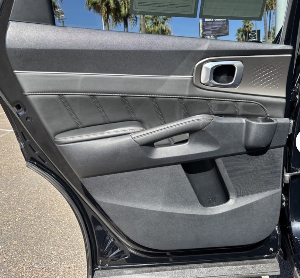 2023 Kia Sorento SX photo 13