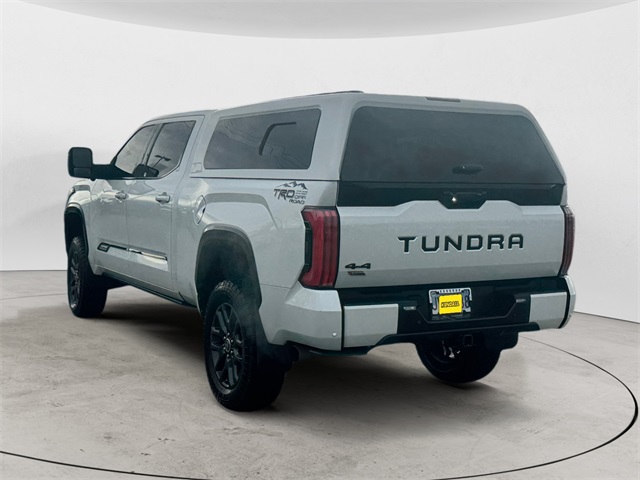 2022 Toyota Tundra Platinum CrewMax photo 3