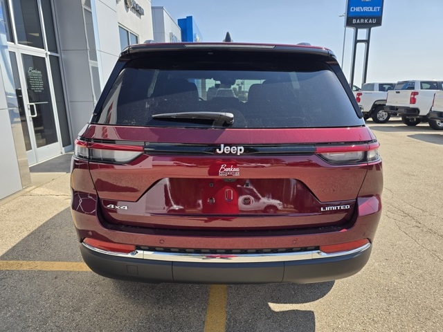 2025 Jeep Grand Cherokee Limited photo 4