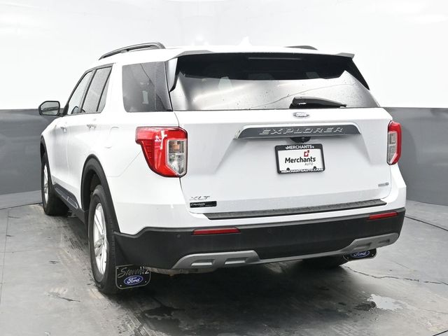 2020 Ford Explorer XLT Sport photo 4