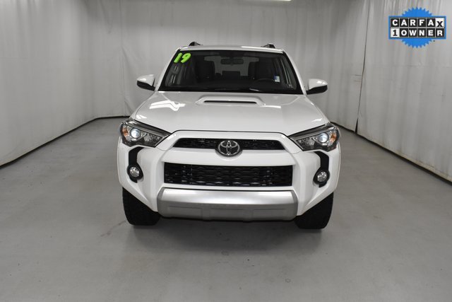 2019 Toyota 4Runner TRD photo 3