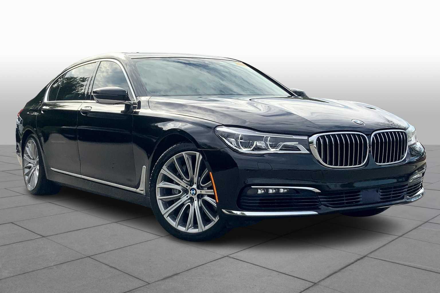 2016 Bmw 750i photo 2
