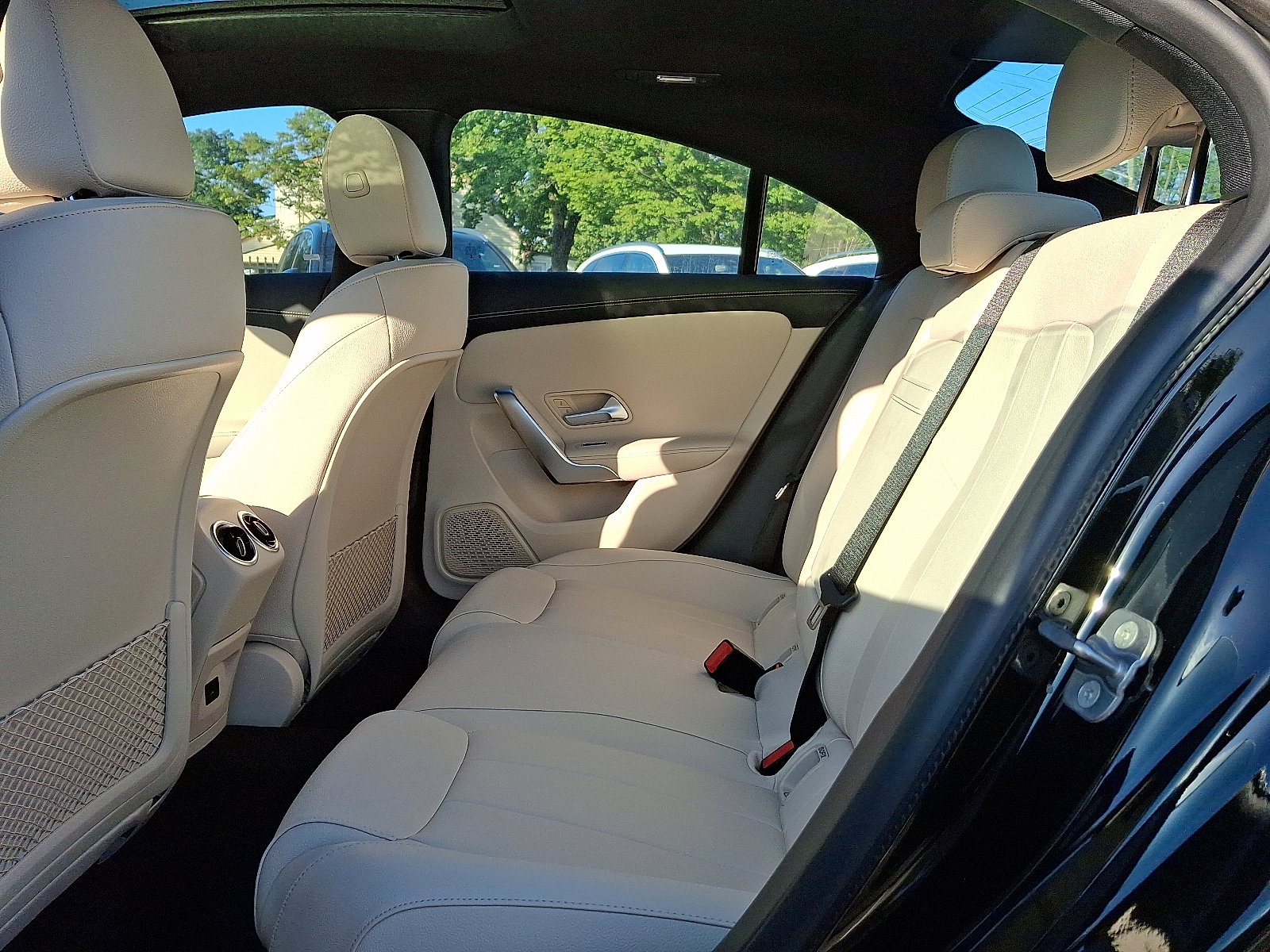 2026 Mercedes Benz CLA 250 4MATIC photo 6