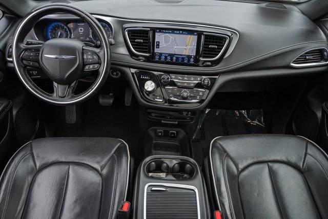2019 Chrysler Pacifica Limited photo 21