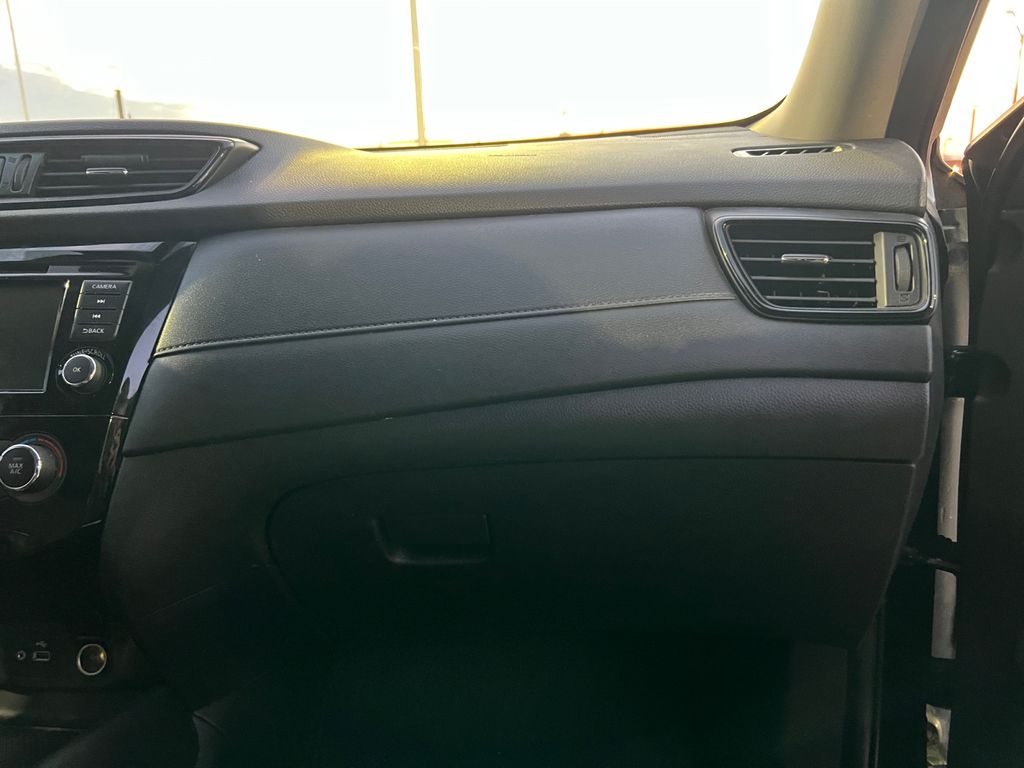 2020 Nissan Rogue S photo 10