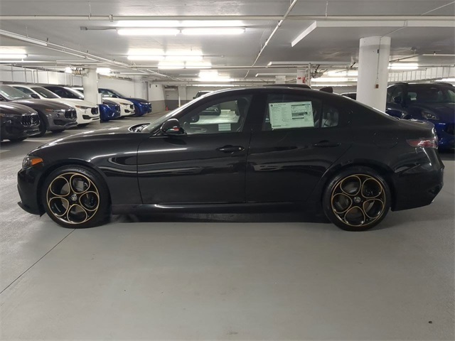 2025 Alfa Romeo Giulia SPRINT photo 4