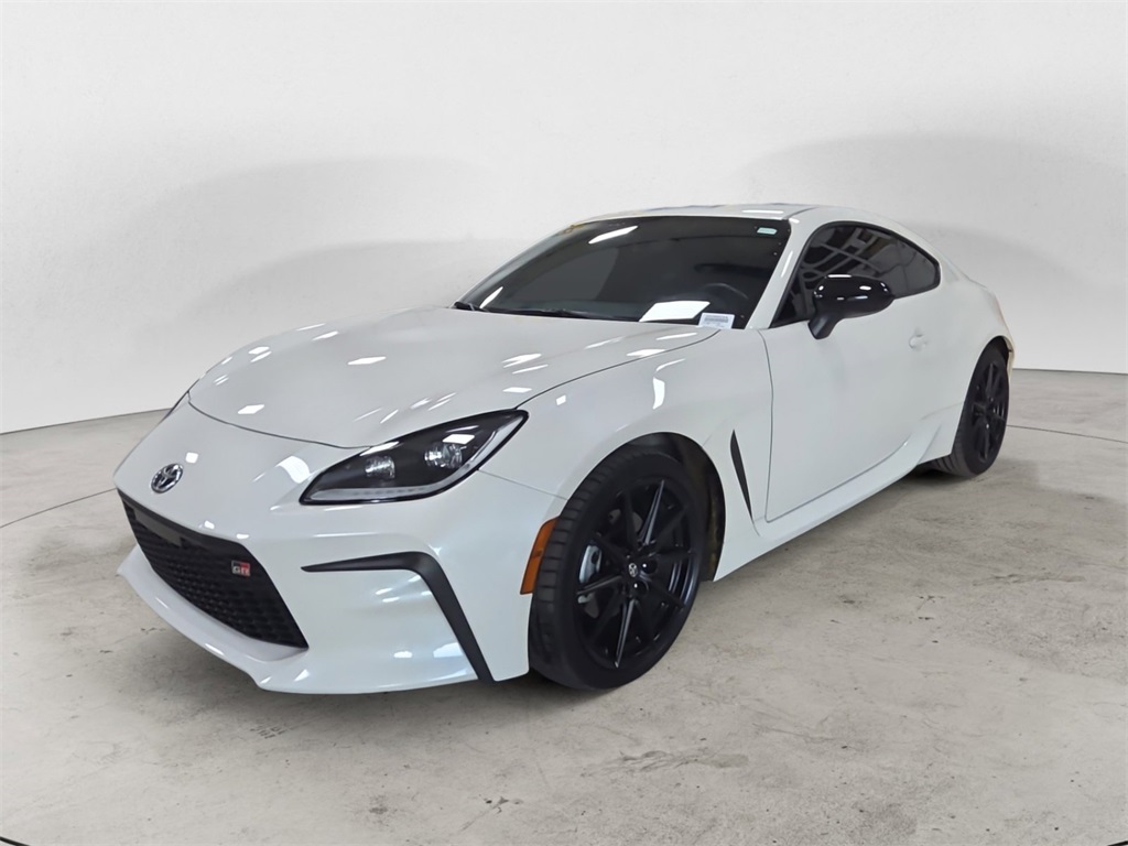 2024 Toyota GR86 Premium's photo