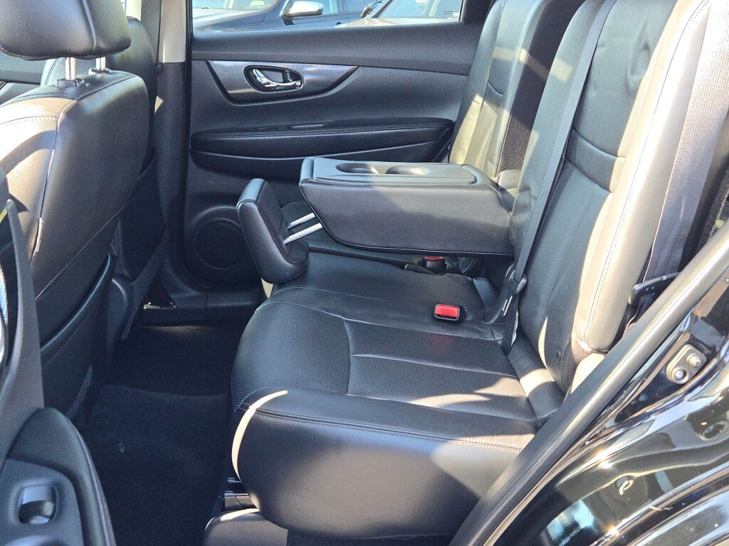2014 Nissan Rogue SL photo 15