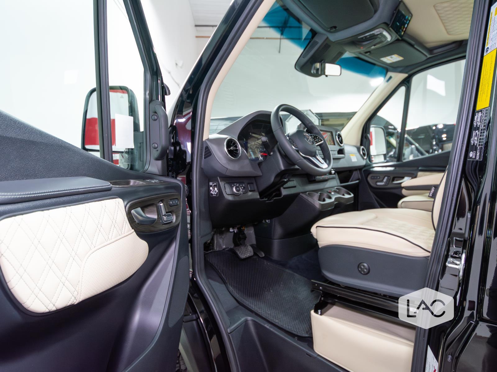 2024 Mercedes Benz Sprinter Cargo Van photo 10