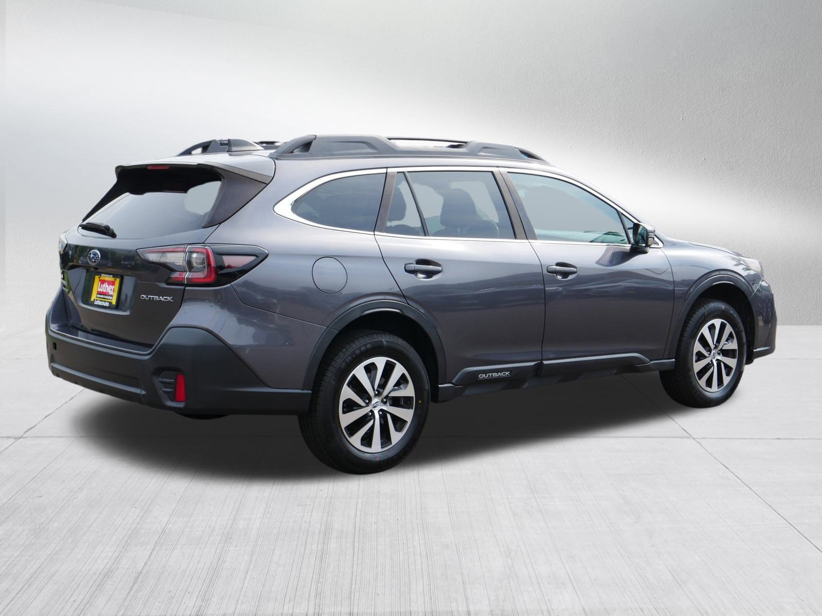 2022 Subaru Outback Premium photo 7