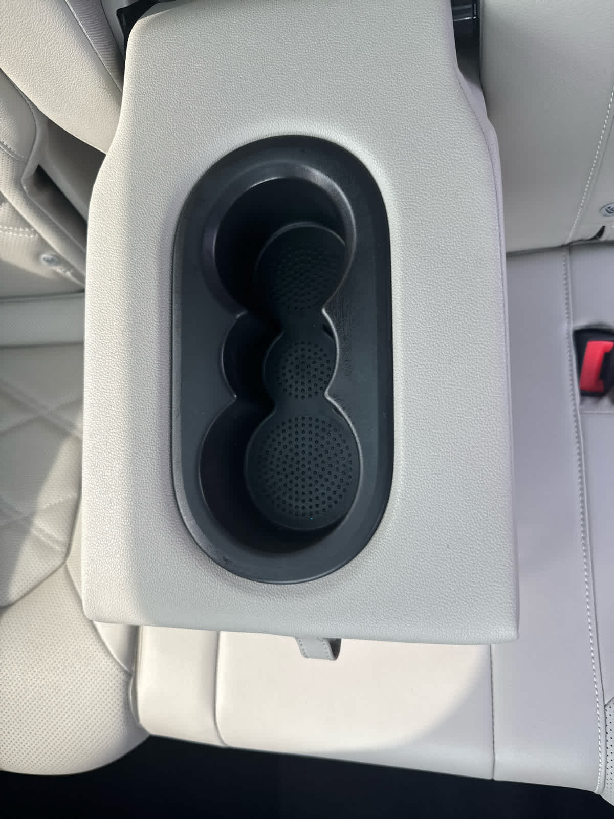 2025 Volkswagen Atlas SE Technology photo 13