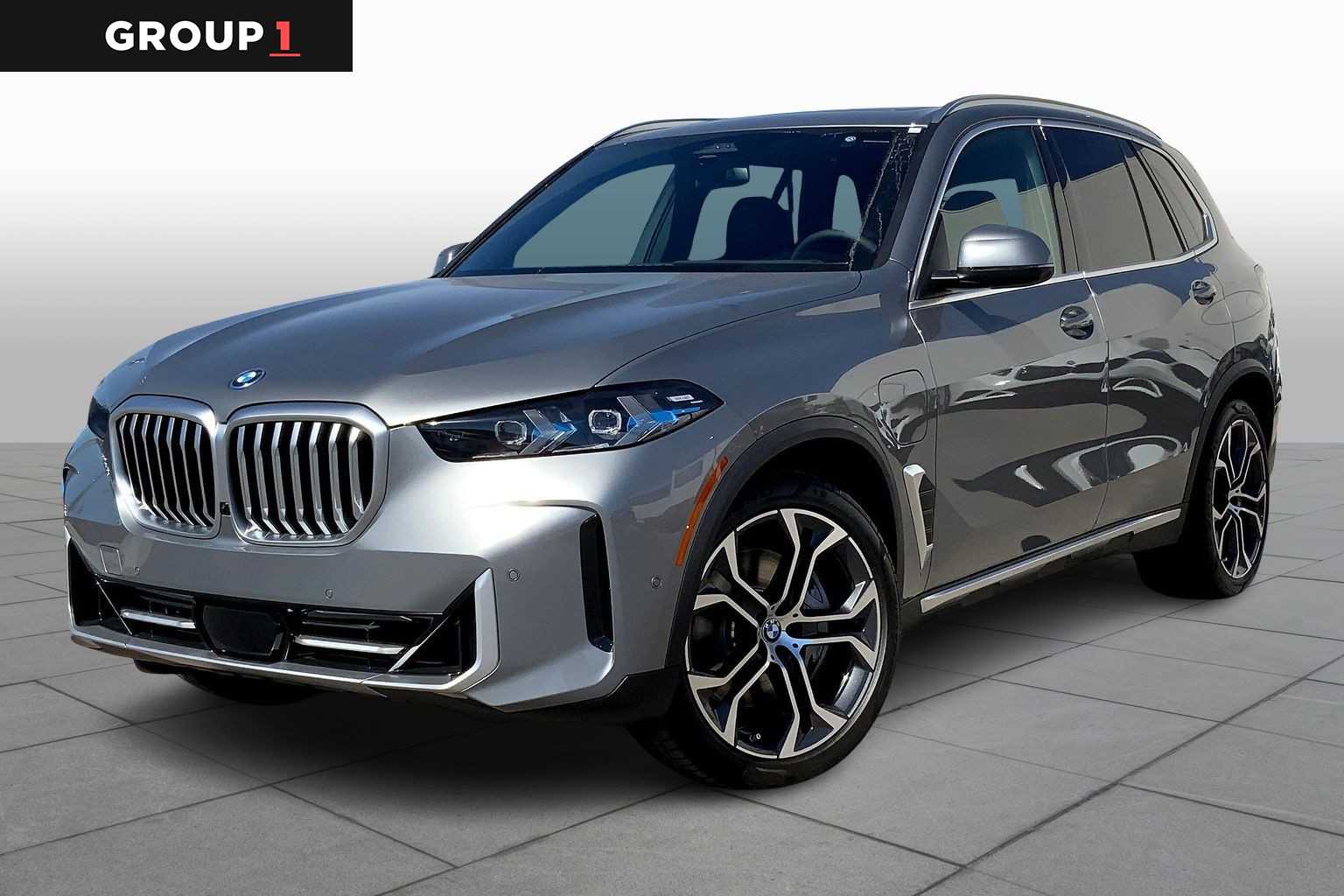 2026 BMW X5 50e's photo