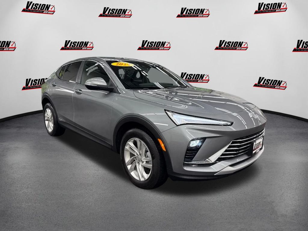 2024 Buick Envista Preferred photo 3