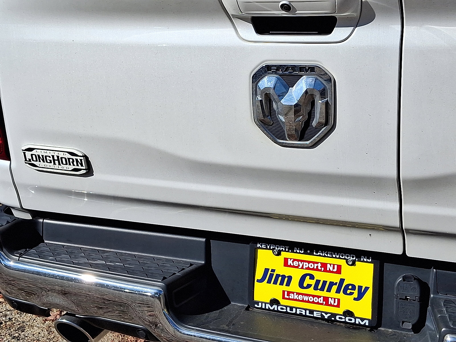 2023 Ram 1500 Longhorn photo 4