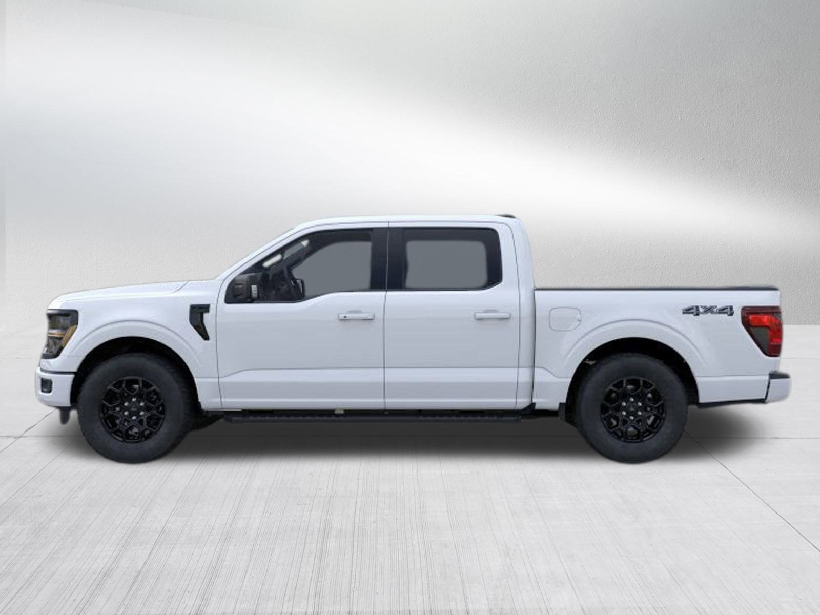 2025 Ford F-150 XLT photo 5
