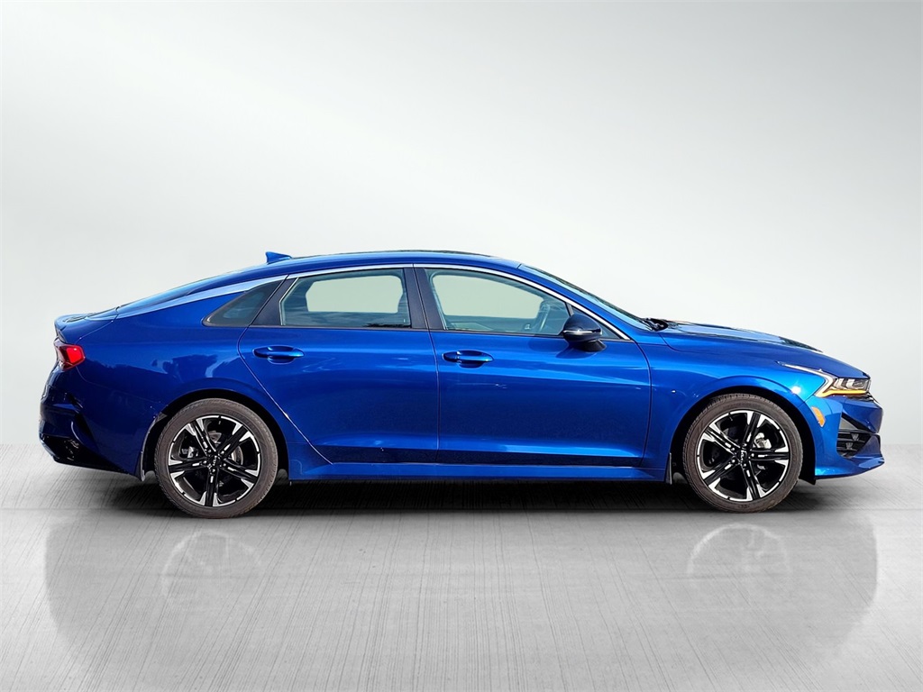 2023 Kia K5 GT-Line photo 4