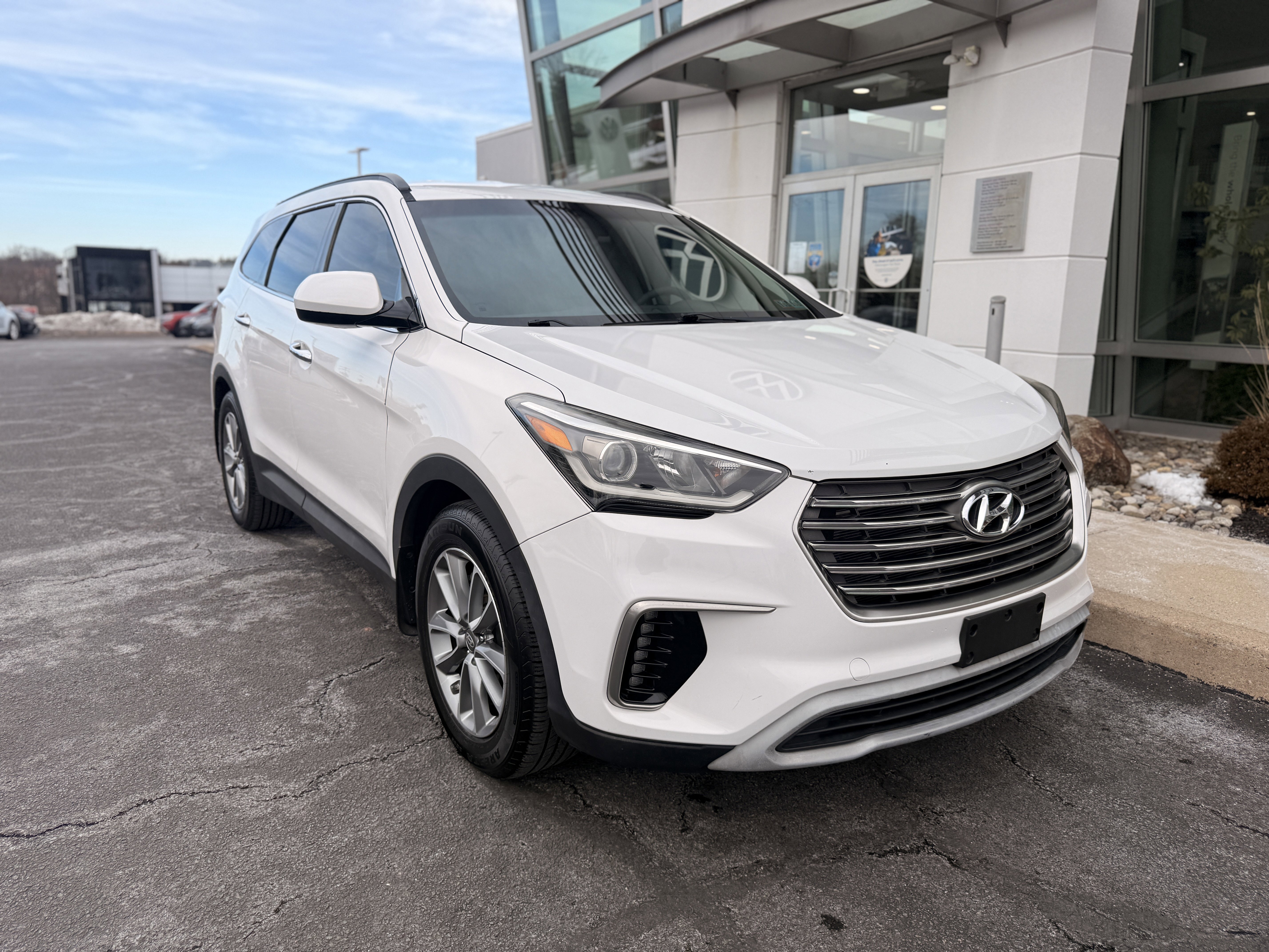 Used 2018 Hyundai Santa Fe SE with VIN KM8SM4HFXJU261042 for sale in Colmar, PA