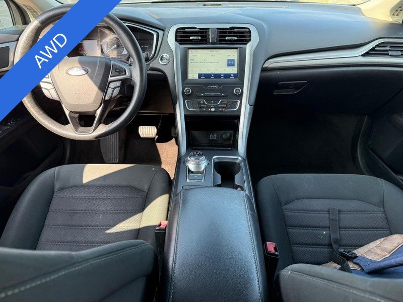 2020 Ford Fusion SE photo 10