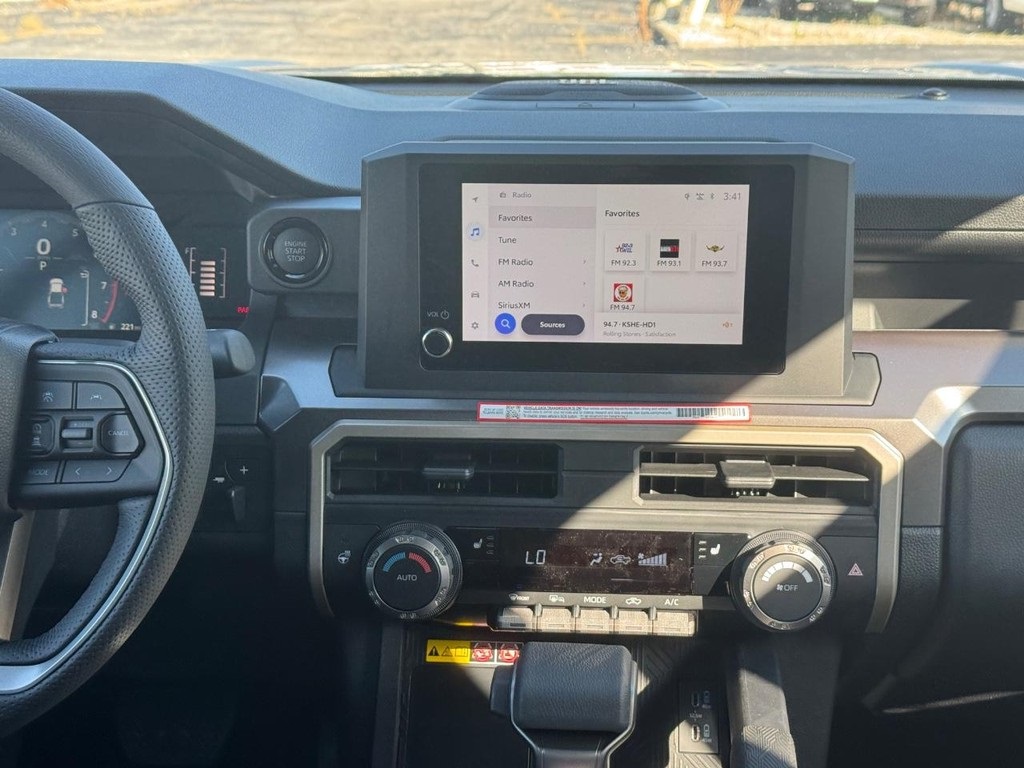 2025 Toyota Tacoma SR5 4x4 Double Cab photo 8