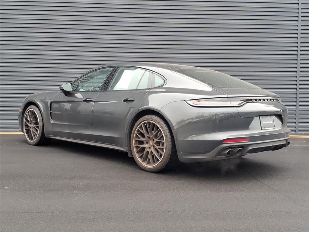 2022 Porsche Panamera Platinum photo 3