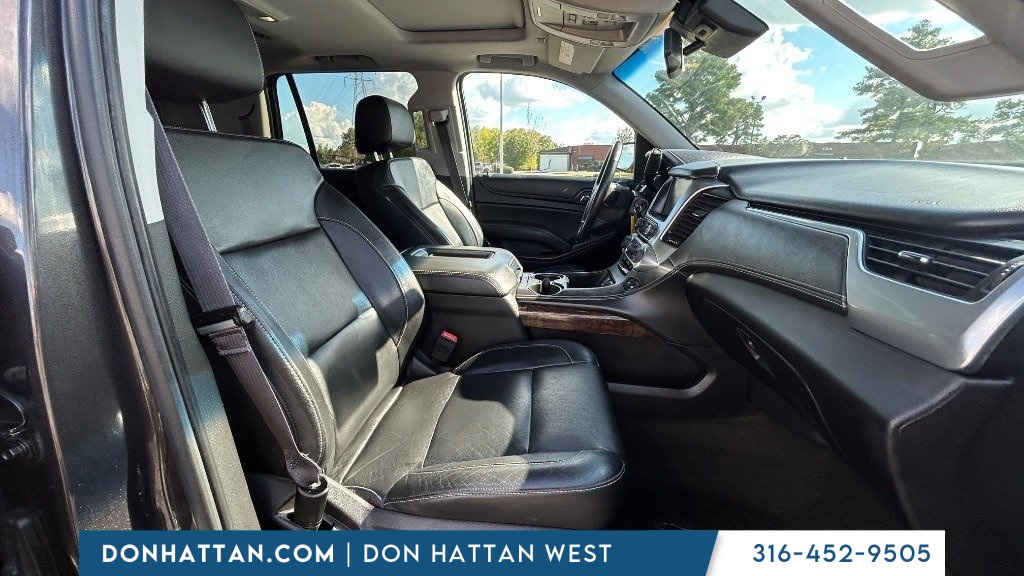 2017 Chevrolet Tahoe LT photo 5
