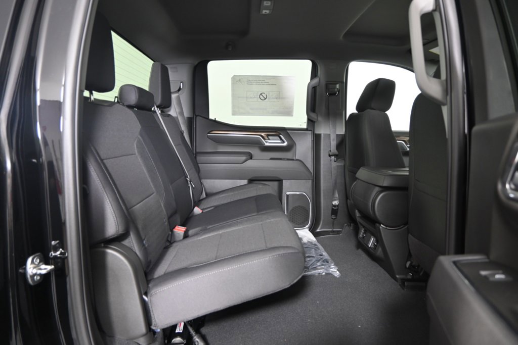 2025 Chevrolet Silverado 1500 LT photo 15