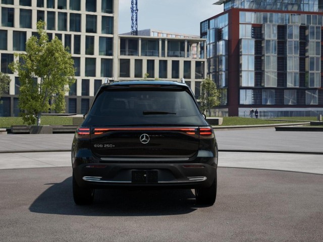 2025 Mercedes Benz EQB photo 24