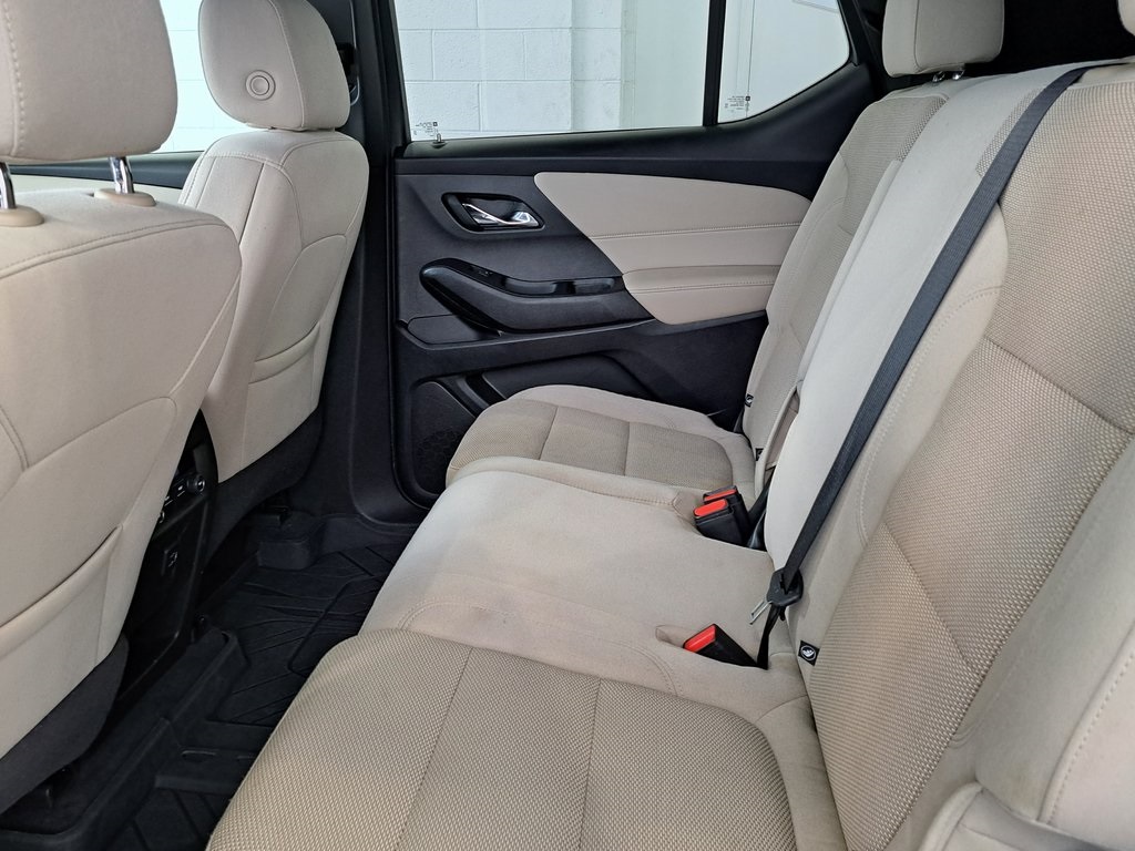 2023 Chevrolet Traverse LS photo 23