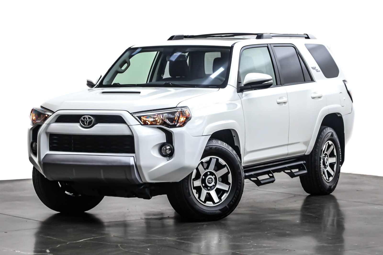2019 Toyota 4Runner TRD Off-Road Premium's photo