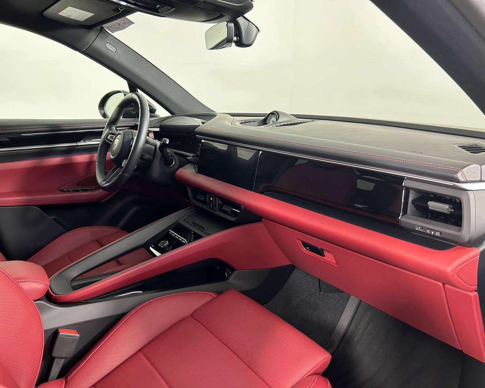 2024 Porsche Macan Electric 4 photo 21