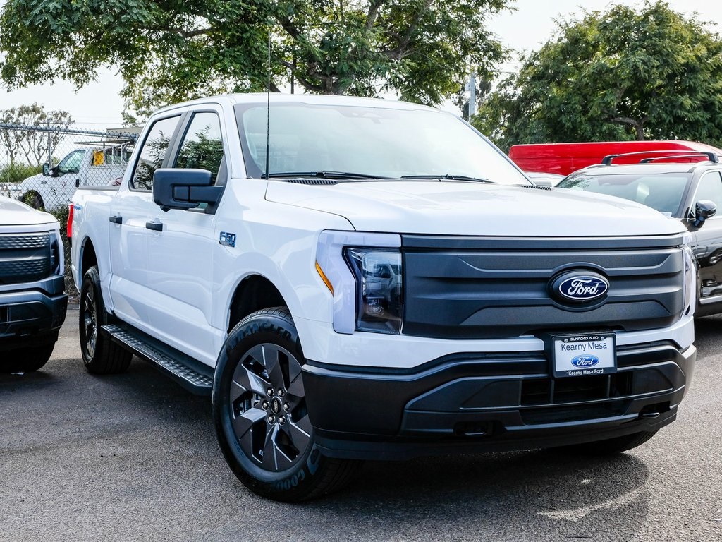 2024 Ford F-150 Lightning Pro's photo