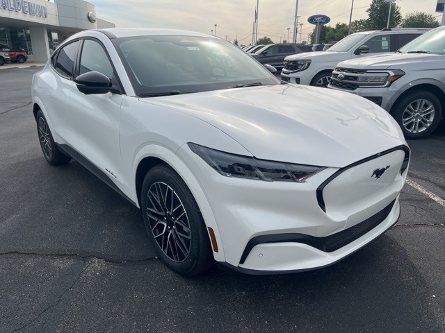 2025 Ford Mustang Mach-E Premium photo 3