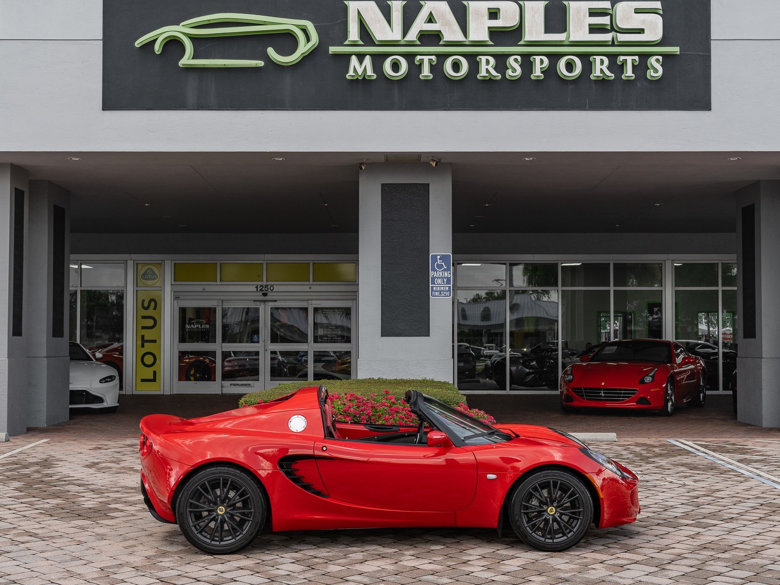 2010 Lotus Elise 111 photo 29
