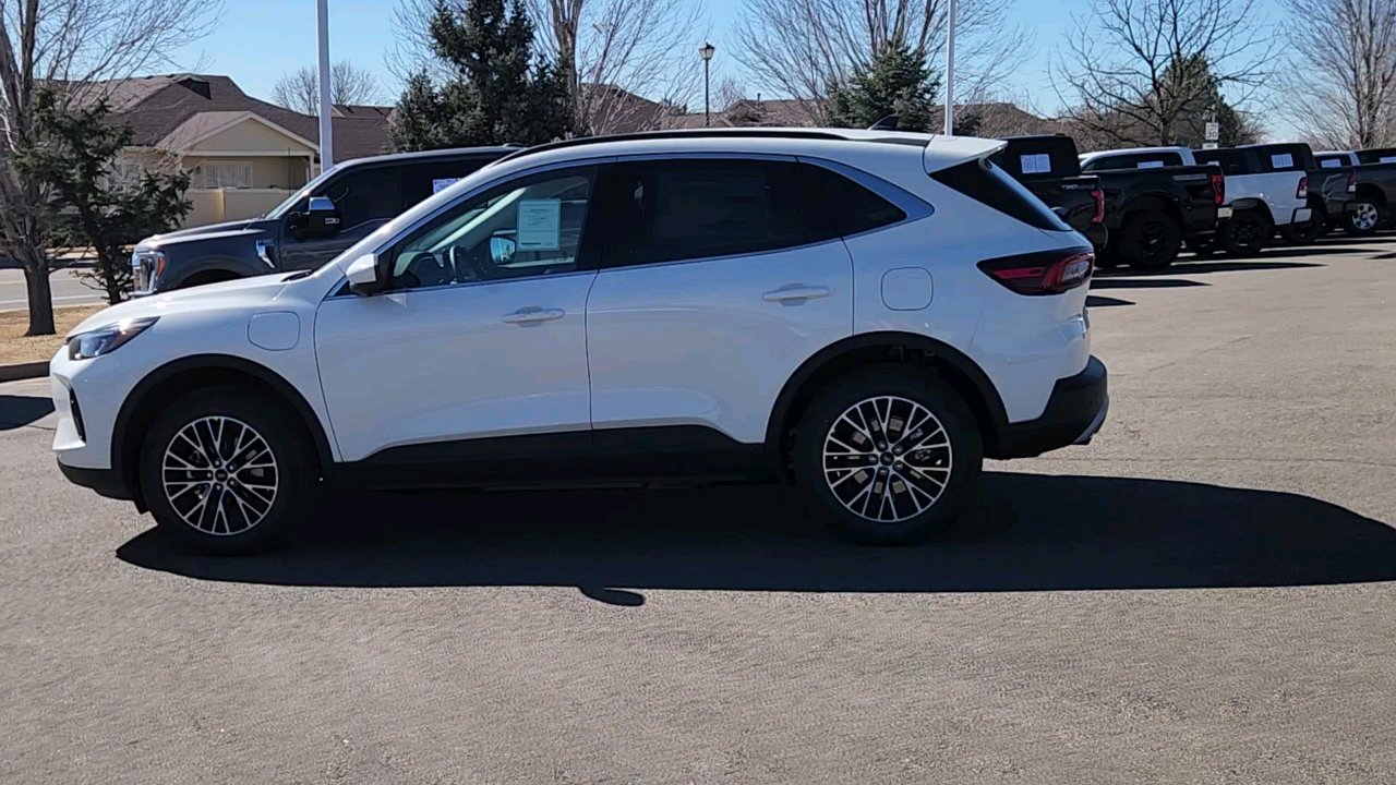 2025 Ford Escape Plug-In Hybrid photo 5