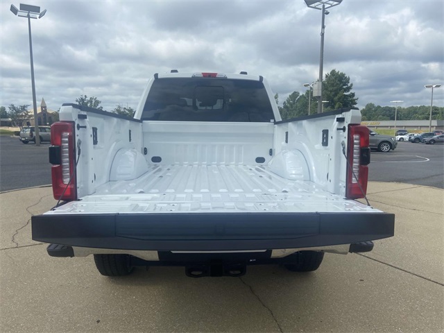 2025 Ford F-350 photo 7