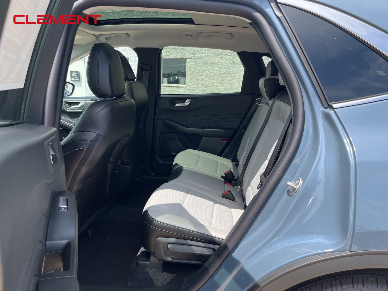 2025 Ford Escape Plug-In Hybrid photo 30