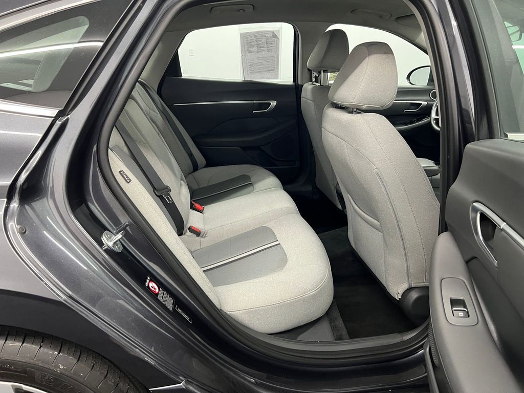 2020 Hyundai Sonata SEL photo 21