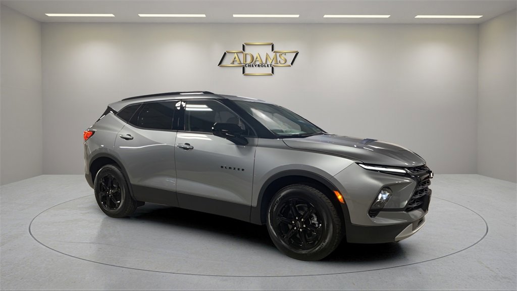 2025 Chevrolet Blazer 2LT photo 10