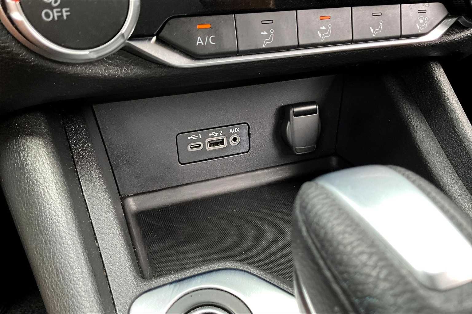 2022 Nissan Sentra SV photo 30