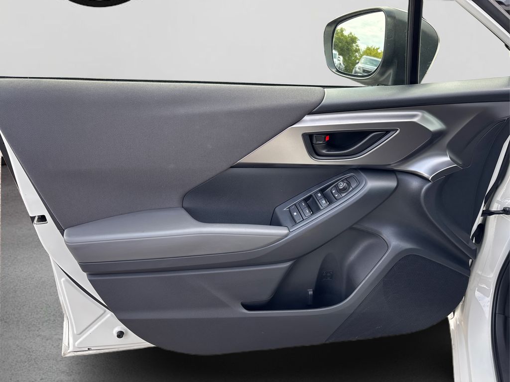 2024 Subaru Impreza Base photo 18