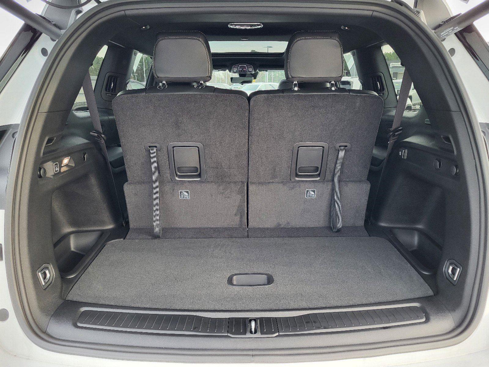 2025 Jeep Grand Cherokee Limited photo 3