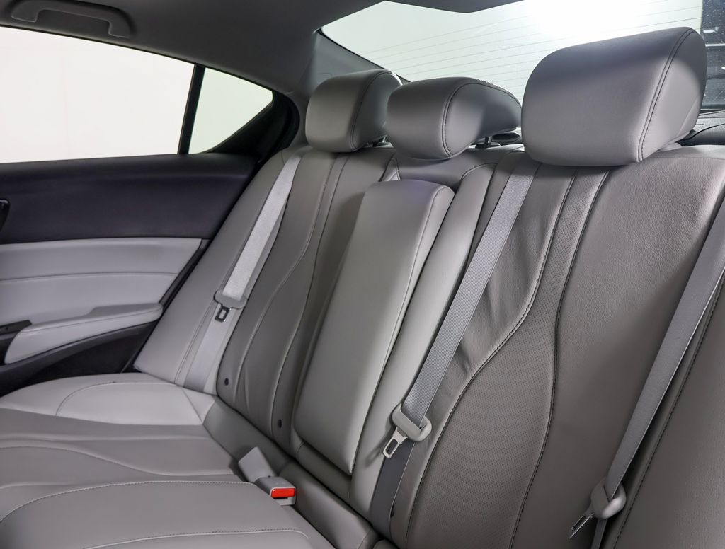 2019 Acura ILX Premium photo 15