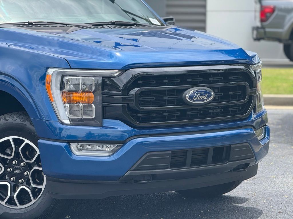 2022 Ford F-150 XLT FX4 photo 3