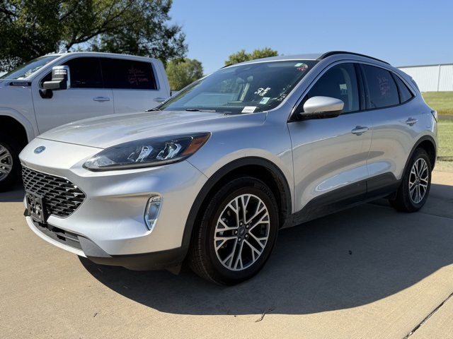 2020 Ford Escape SEL Sport photo 2