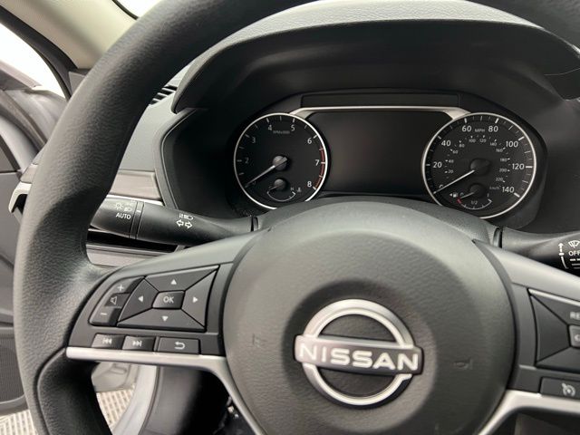 2024 Nissan Altima 2.5 SV photo 11