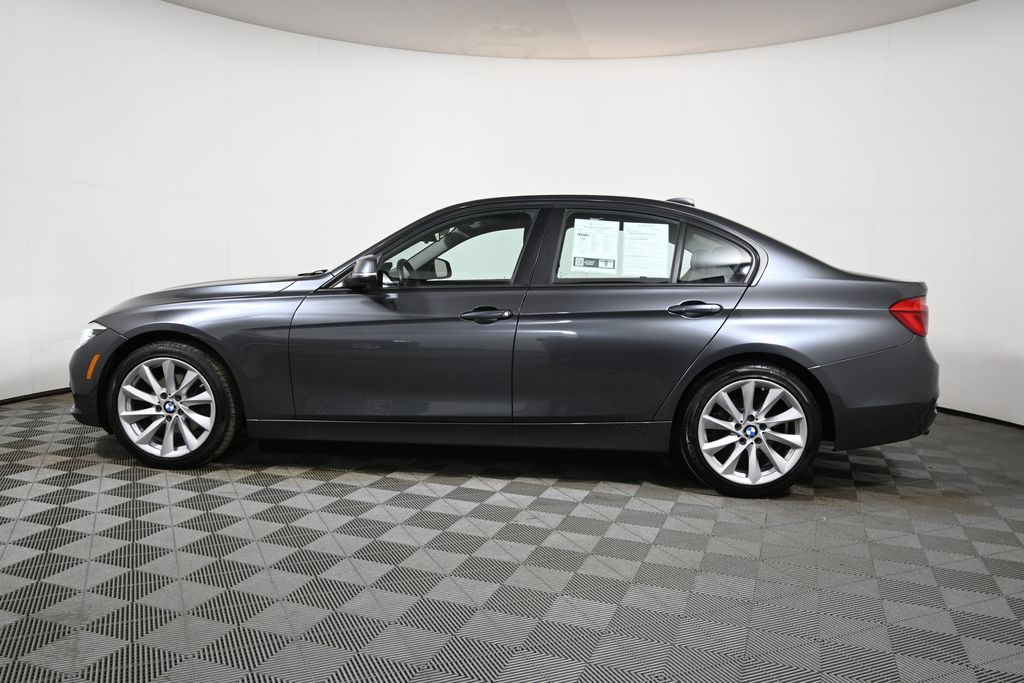 Used 2018 BMW 3 Series 320i with VIN WBA8A3C54JA505492 for sale in Warwick, RI
