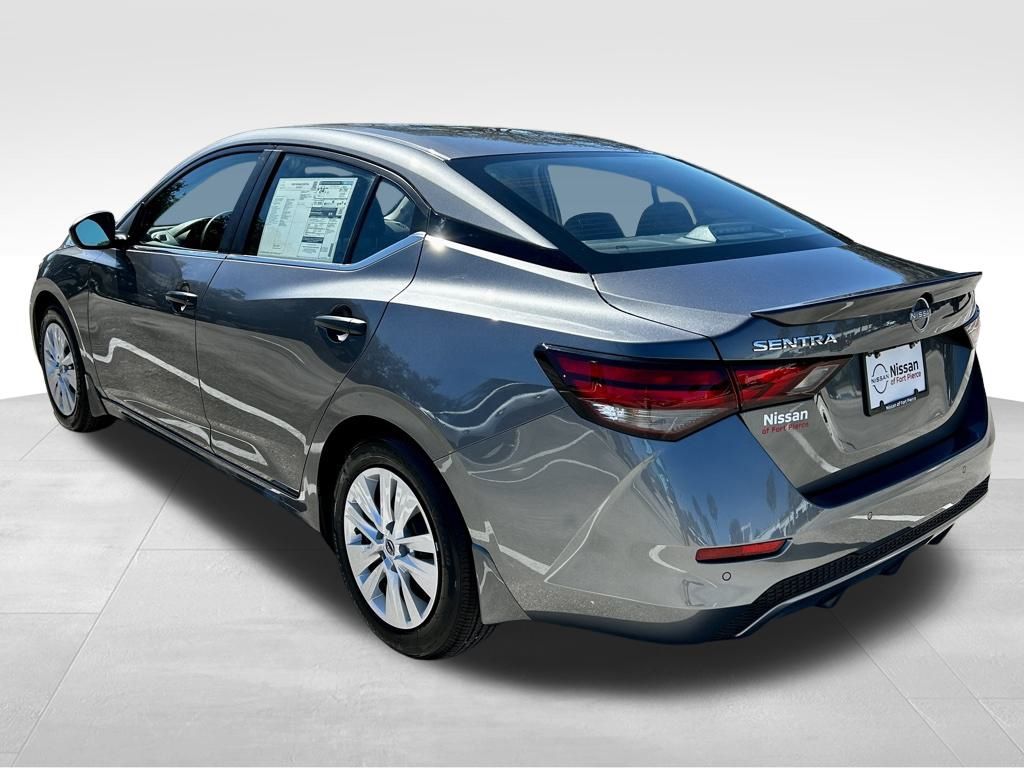 2025 Nissan Sentra S photo 4