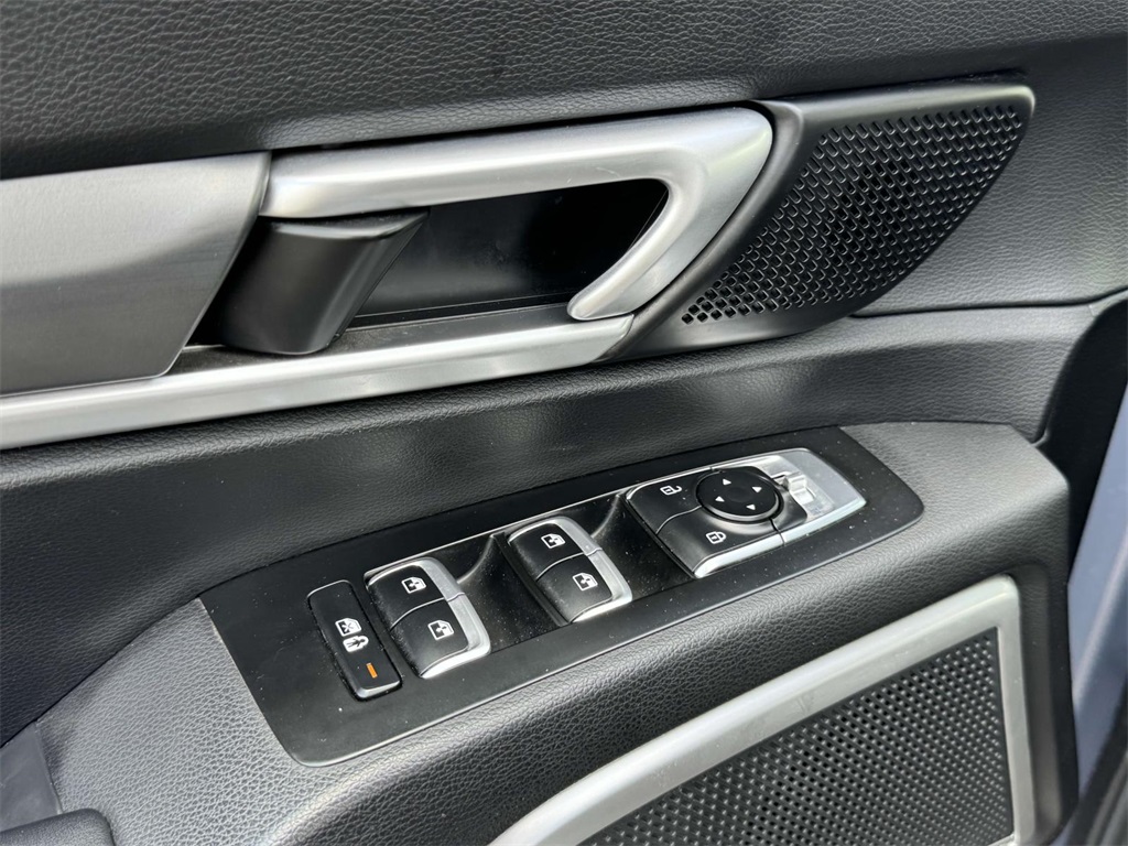 2022 Kia Telluride LX photo 28