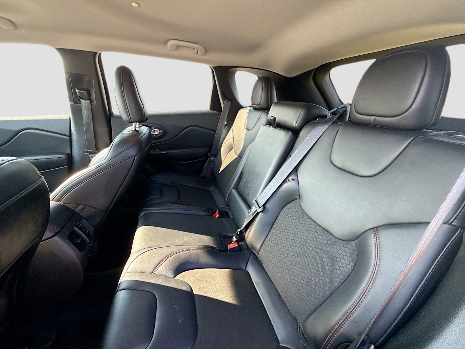 2022 Jeep Cherokee Trailhawk photo 20